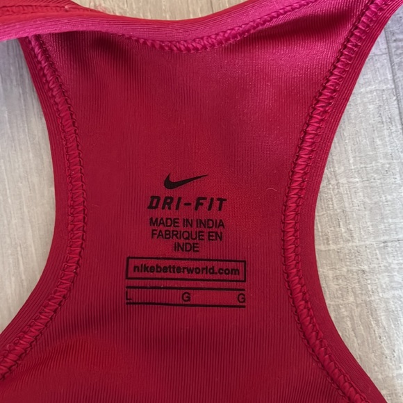 Nike sports bra - Picture 3 of 3